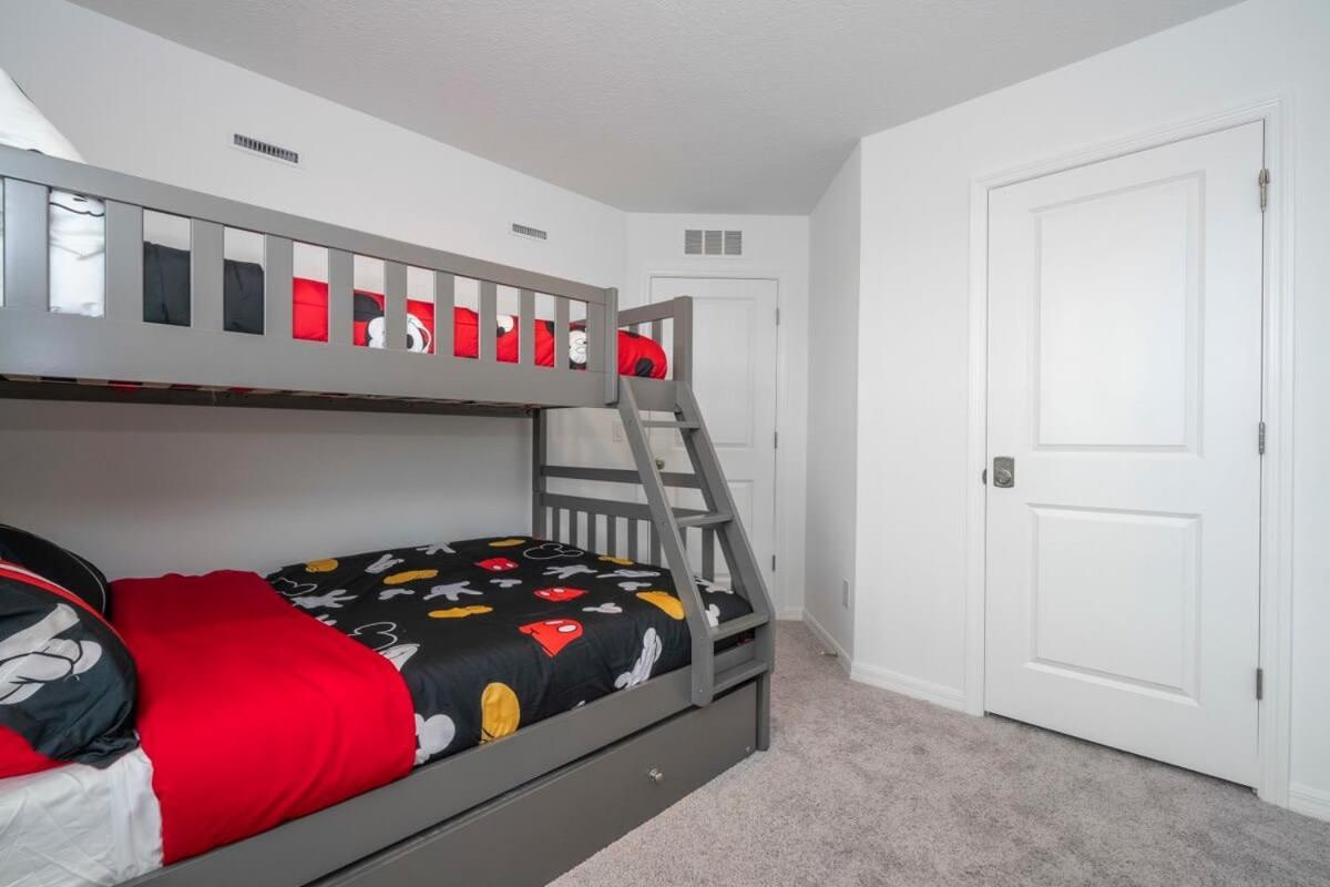 Сasa de vacaciones Charming 3bd Close To At Enclaves At Festival 745 Davenport